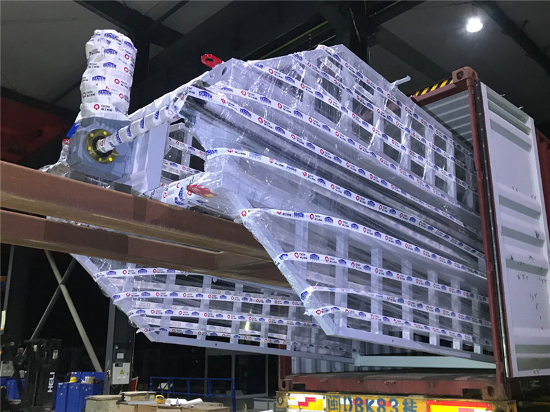 Ipinadala sa El Salvador ang ZN900CG Automatic Block Machine ng QGM na may curing rack System