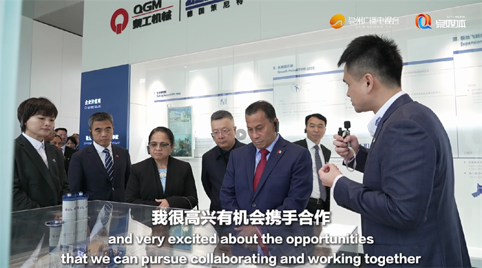 Magtulungan tayo upang mabuo ang hinaharap ng imprastraktura! Ang Bise Presidente ng Micronesia ay bumibisita sa makinarya ng QGM