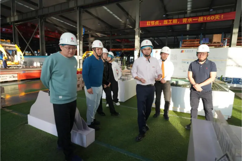 Bumalik ang Nan'an sa Overseas Student Association at nagsagawa ng pananaliksik sa Quangong Machinery Co, Ltd.