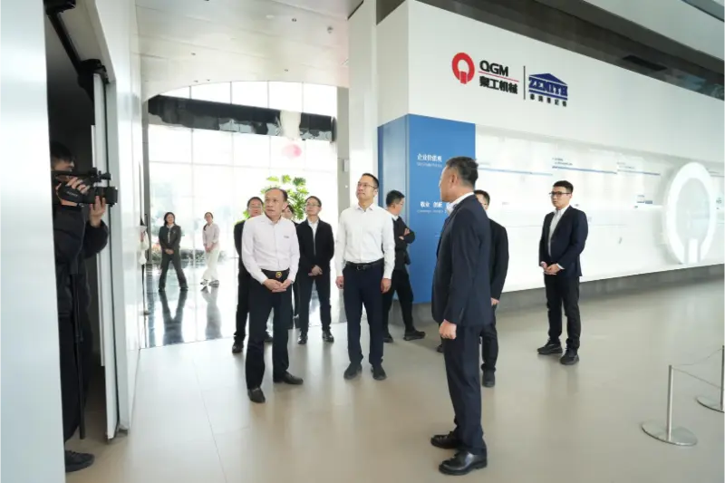 Ang pamahalaan at mga negosyo ay nagtutulungan upang itaguyod ang pag-unlad; Ang on-site na pananaliksik ay nagpapainit sa puso ng mga negosyo.