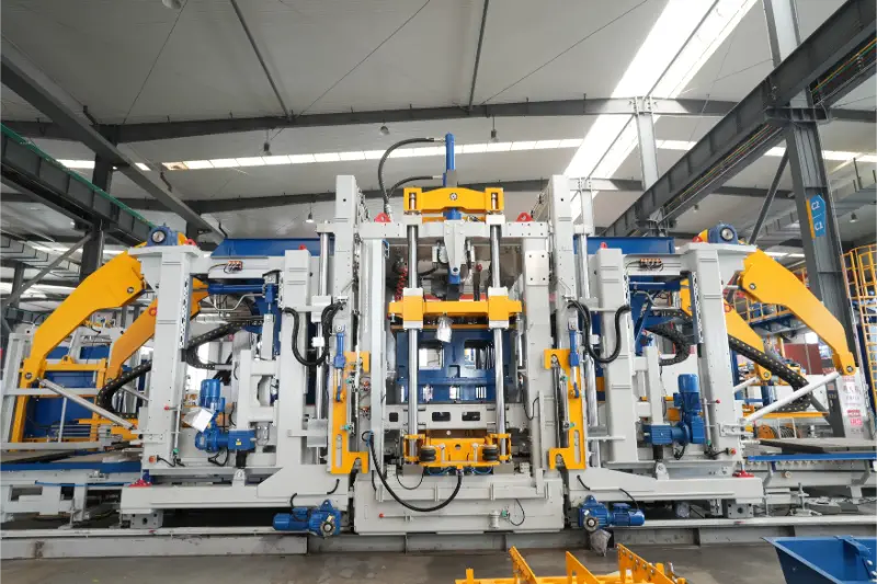 Quangong Machinery Co., Ltd. ZN2000-2 Block Molding Machine: Pinapagana ng Core Performance ang Bagong Upgrade sa Intelligent Brick Making