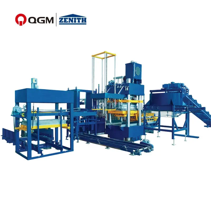 Hollow block machine